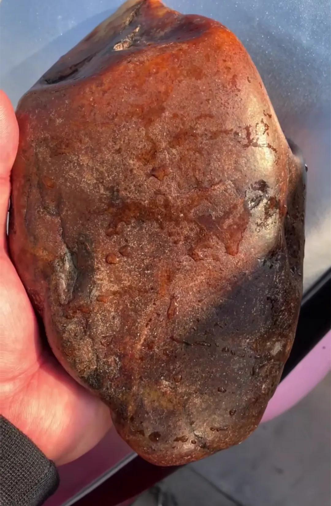 籽料伪装者视频 (俄料仿籽和田籽料的区别)