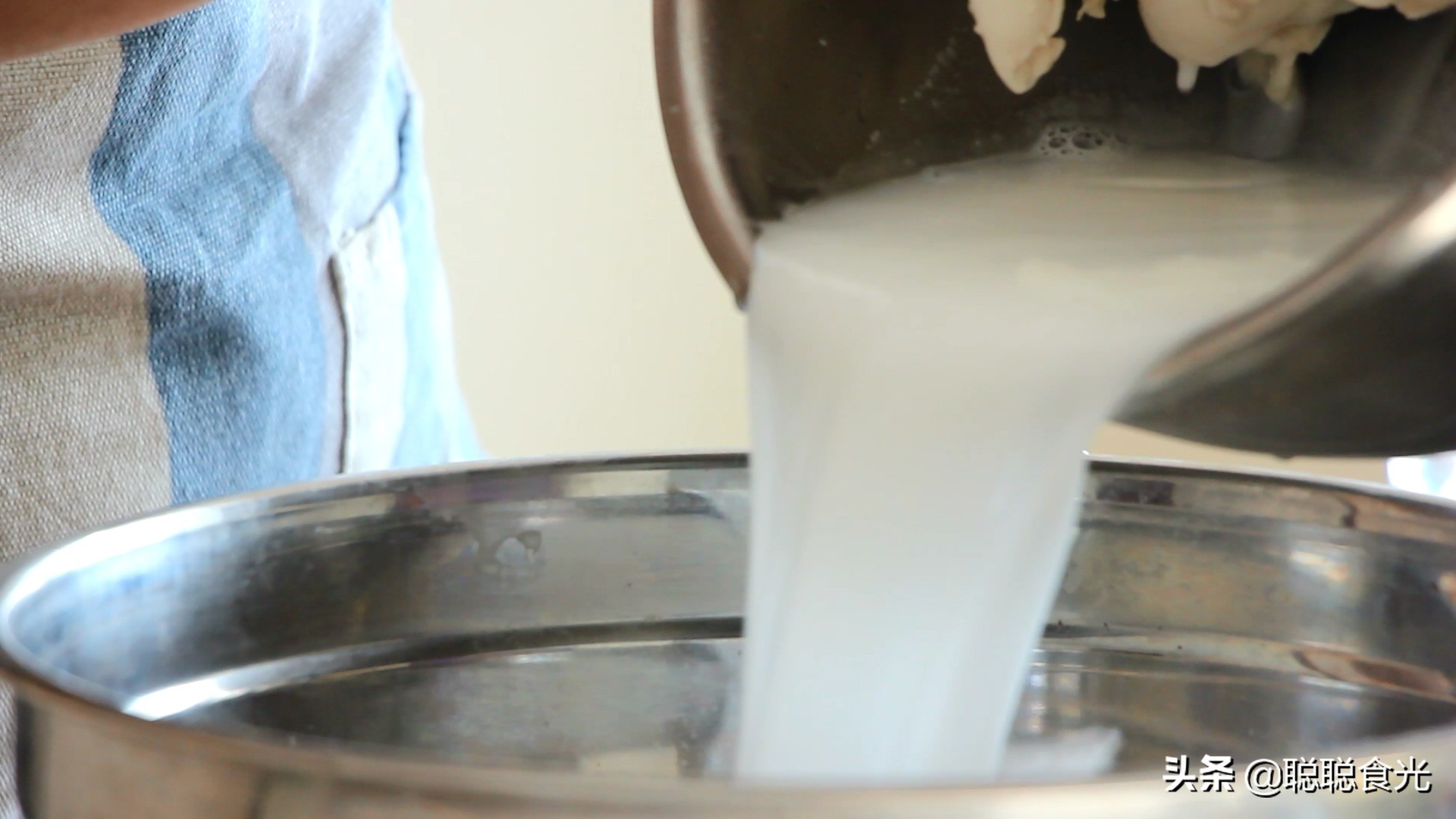 凉皮怎么做才有劲道不易断,凉皮做的不筋道还发粘怎么回事