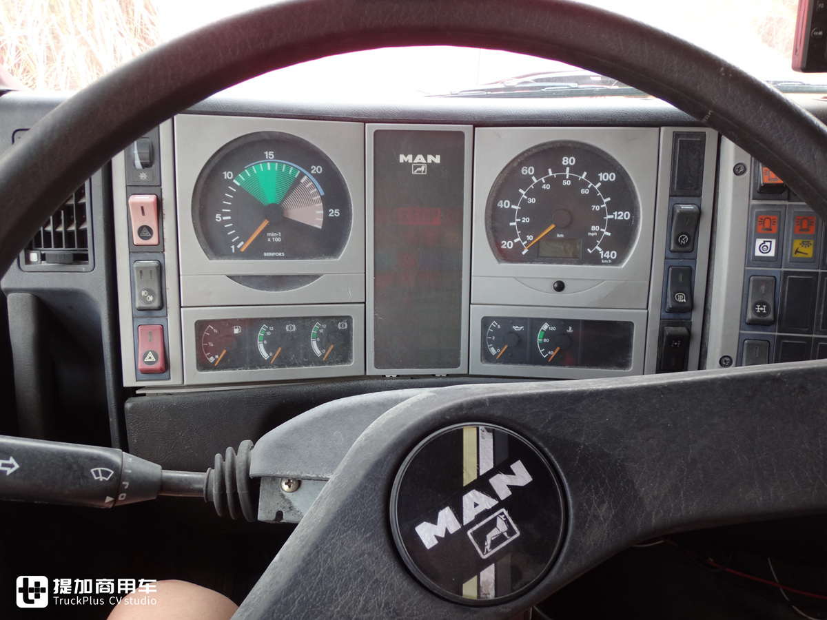 斯太尔消防车老款,中国斯太尔军用消防车图片