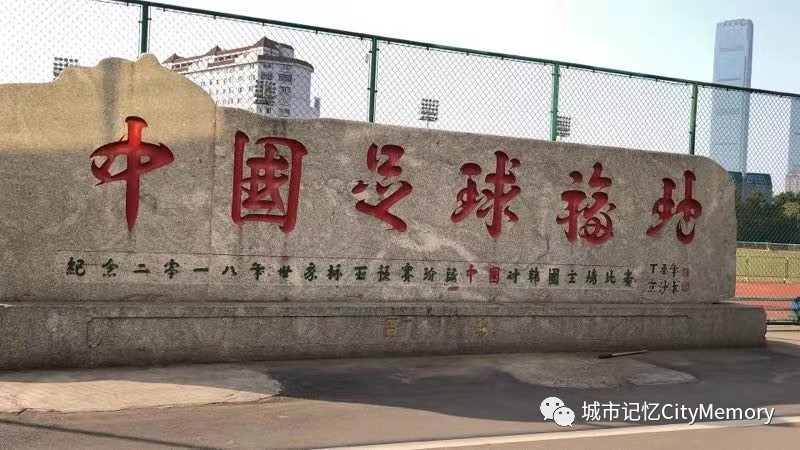 从懵懂无知的顽童到青年,从稚气未脱的少年到华丽蜕变