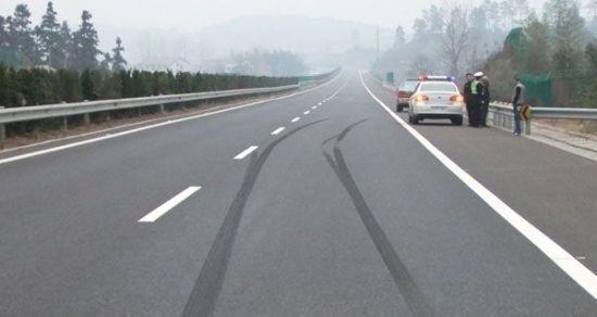 abs系统为何可以缩短刹车距离,ABS刹车系统的原理是什么