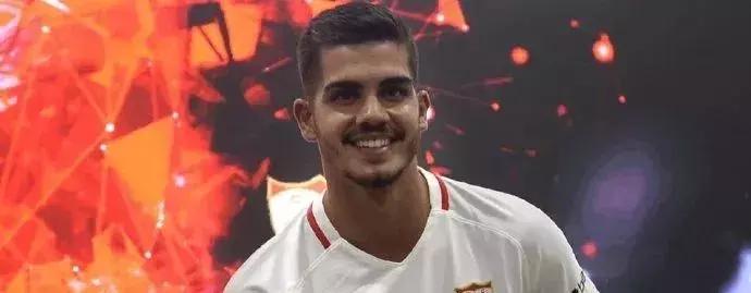 萨老爷子--米兰报--萨里突然火了，阿囧突然下课了