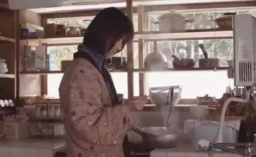 现在有钱了女人买买买,女人必须买的进口锅