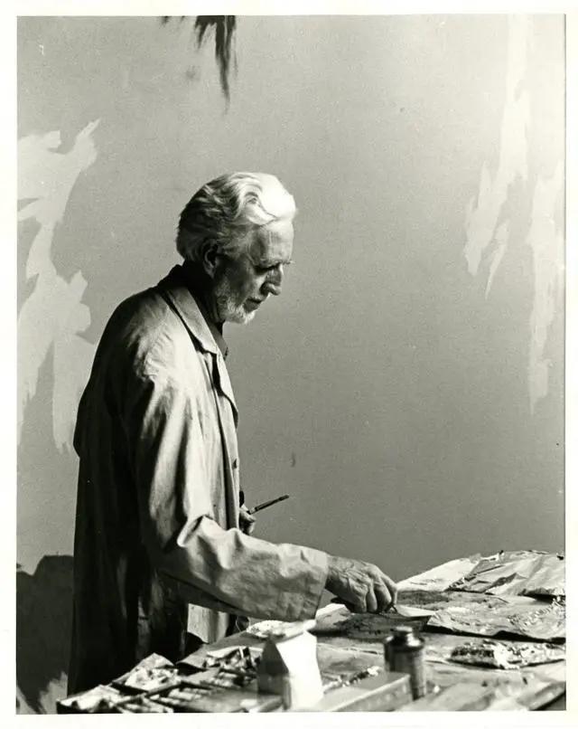 缇庡浗鎶借薄鑹烘湳澶у笀缁樼敾浣滃搧,鑹哄搧鍒嗕韩