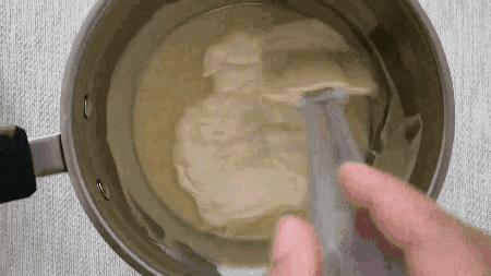 做冰激凌的简单方法小孩也能做,在家如何做冰激凌给小朋友吃