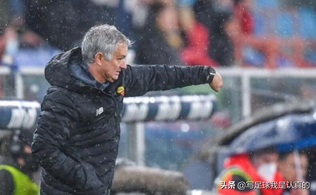 穆里尼奥兑现承诺送鞋,穆里尼奥给吉安一双800欧新鞋