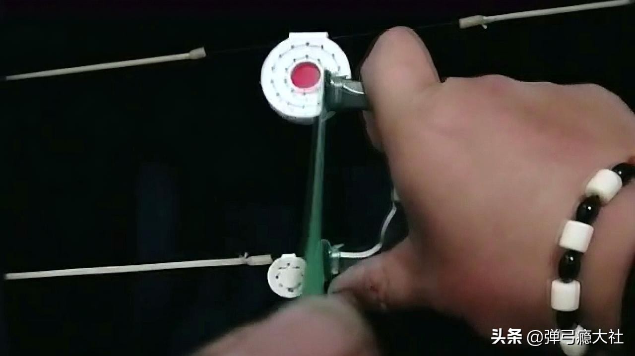 怎么判断扁皮弹弓弹道稳定,要用什么弹弓才适合瞄准