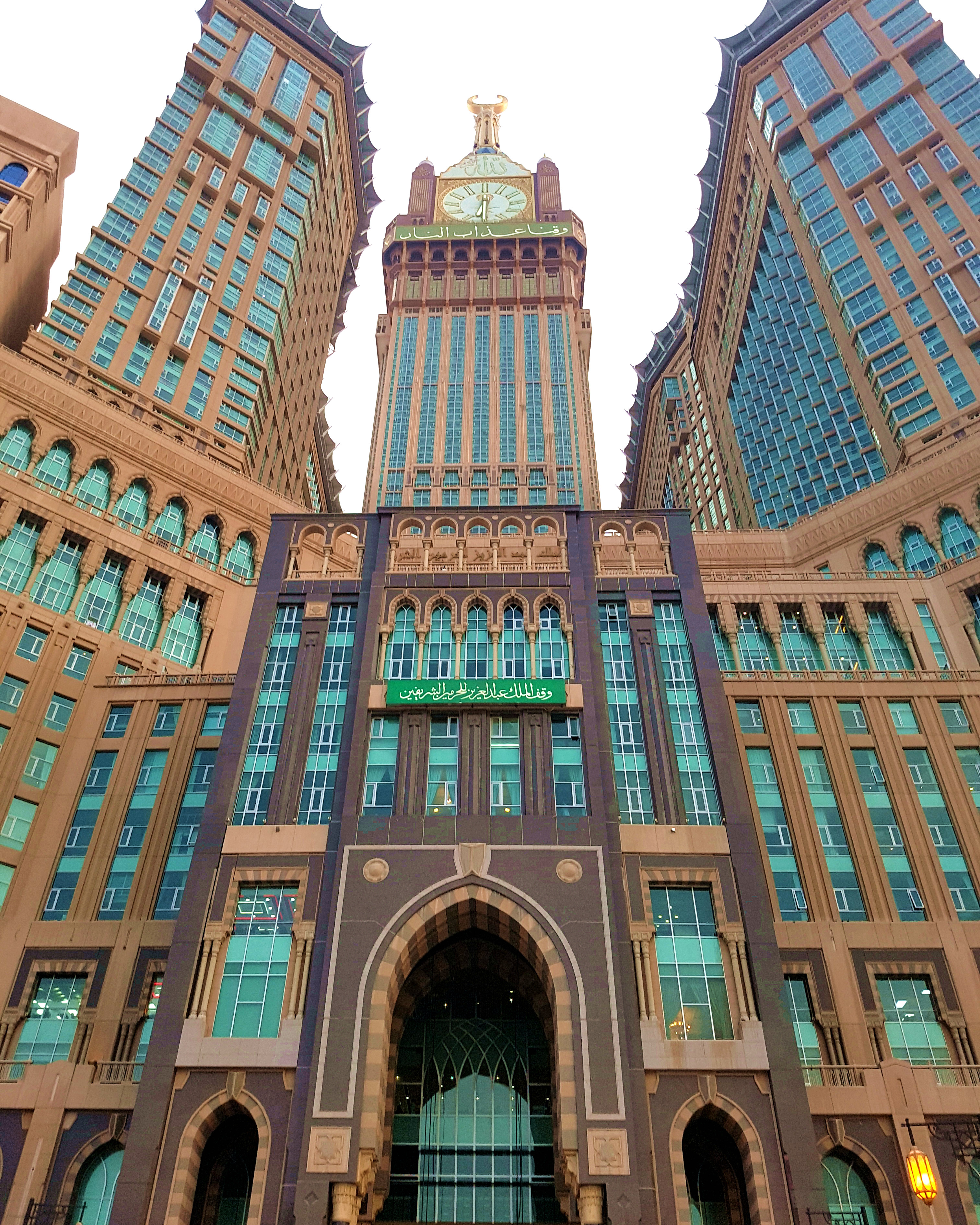 麦加皇家钟楼,圣城之巅,包揽多项世界纪录