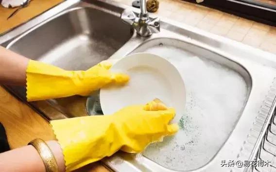 盆栽飞虫怎么杀,盆栽小黑飞虫怎么治