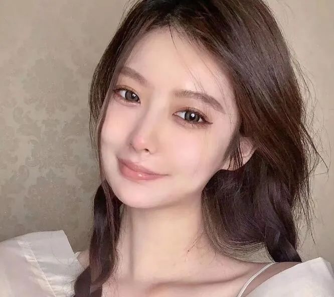 美瞳是半年抛年抛还是月抛日抛,美瞳日抛平价推荐学生半年抛