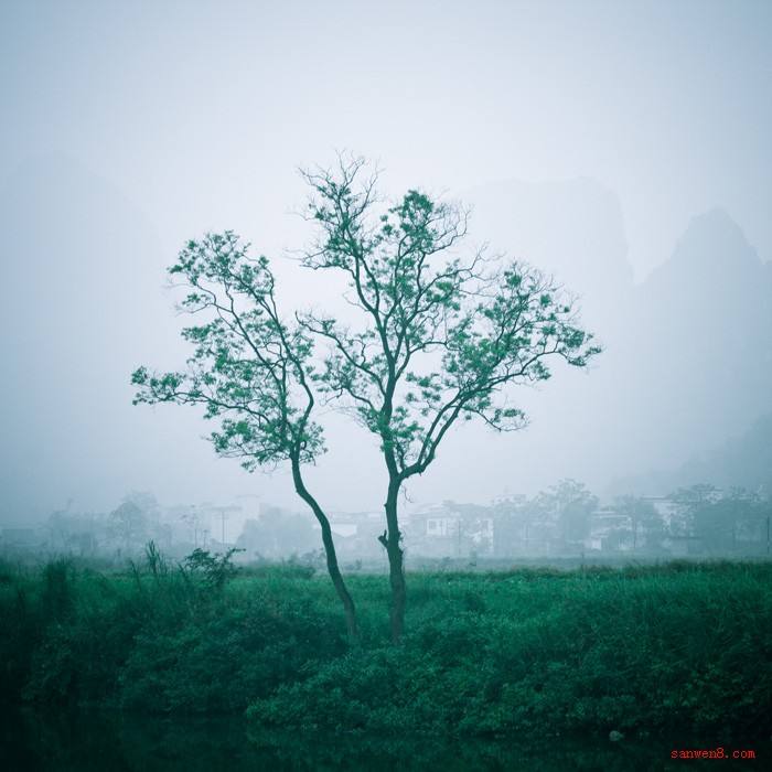 当一个人回首往事时不因虚度而悔,当回忆往事时不因虚度年华而悔恨