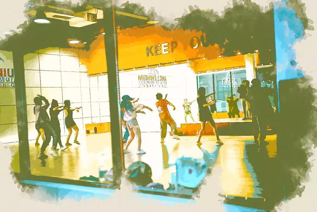 这里是望京，她有多混乱，就有多包容