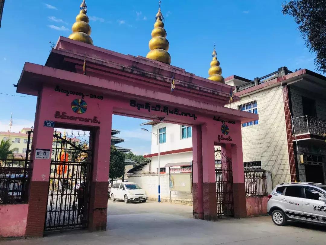 来姐告口岸体验一把非一般的跨境“网”商