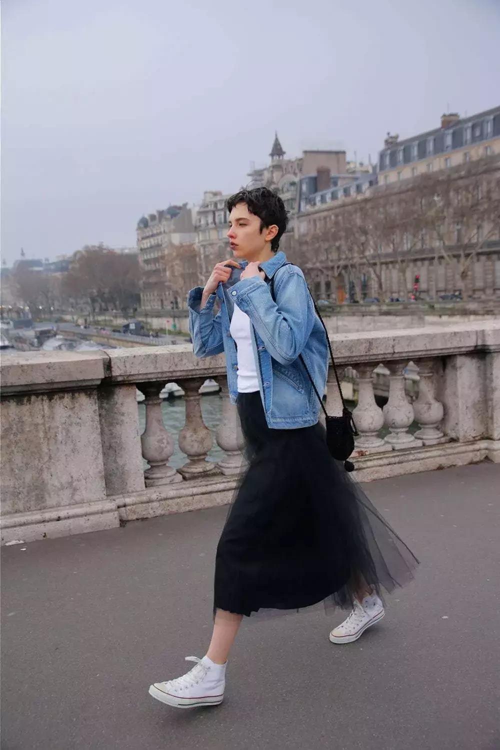 t恤穿久了偶尔也要换个风格,t恤穿好几年不旧的洗法