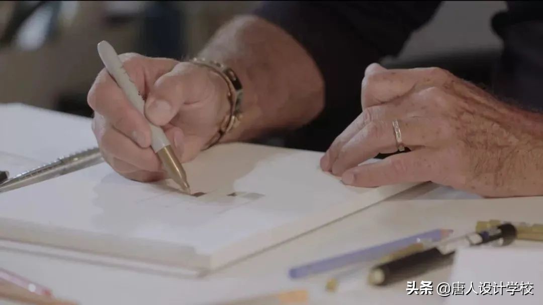 爱马仕口红24小时不脱色持久度高,爱马仕爆款口红