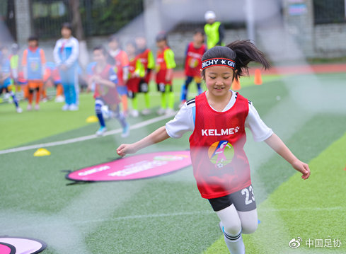 女孩足球节,女孩足球比赛