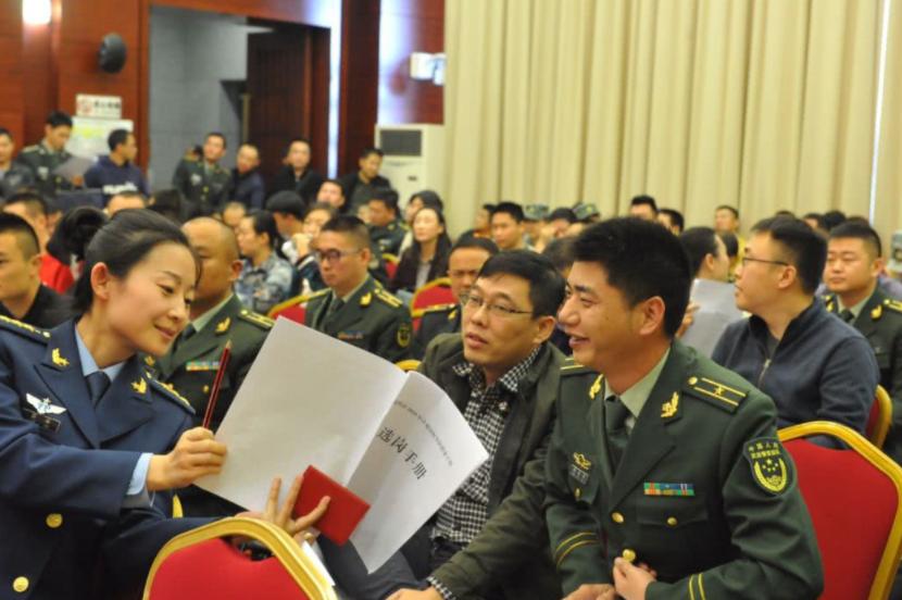 一定要警校毕业才能当警察吗,大学生学什么专业可以当警察