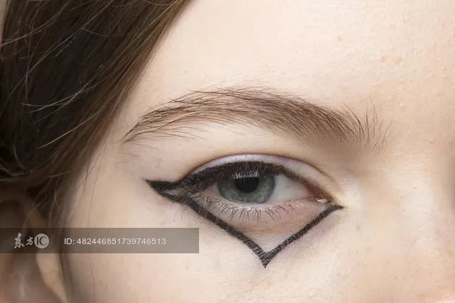 EIGSHOW丨鞠婧祎、李艺彤的仙女春夏妆容能让你美出新高度!