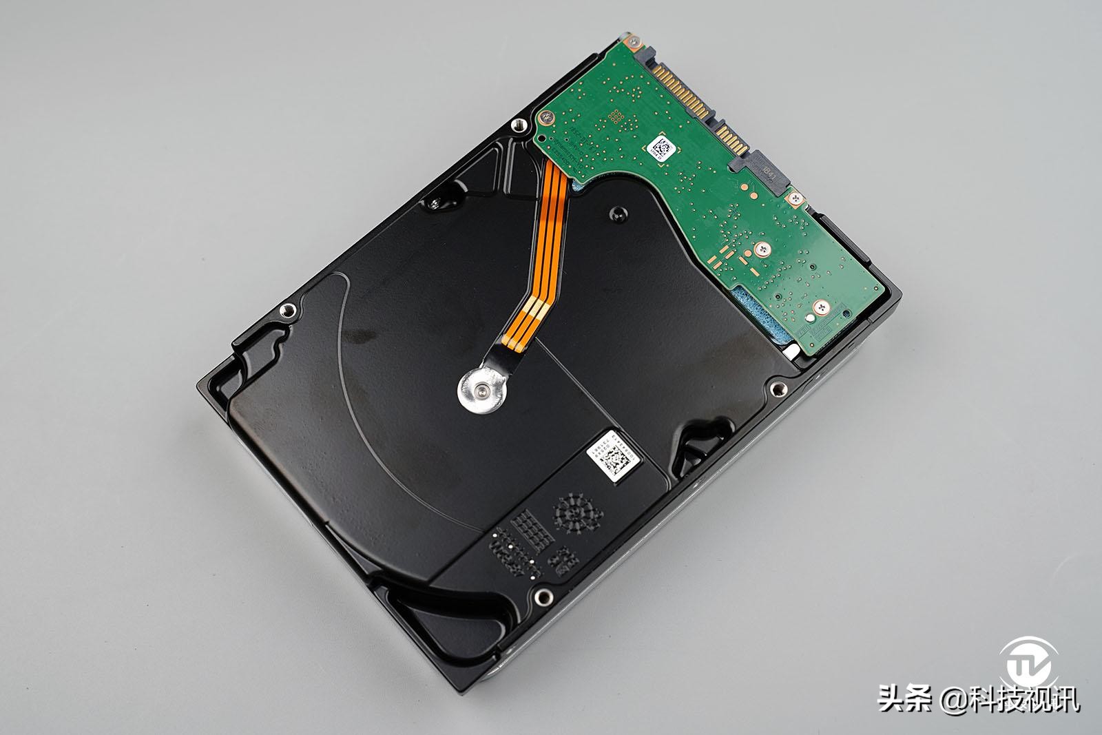 希捷ironwolf测评,希捷ironwolfpro图片