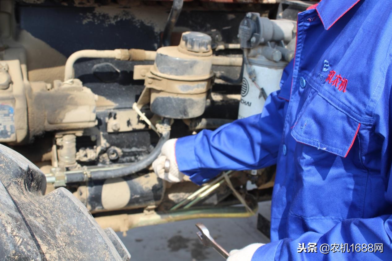 正确售后服务,东风农机三包服务进行时