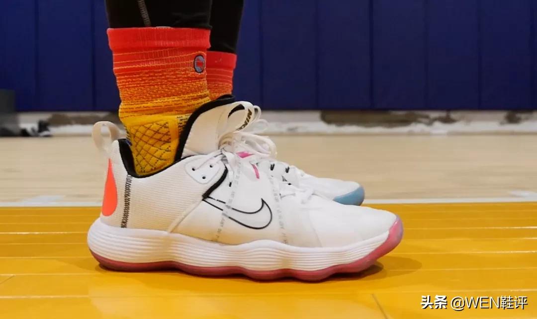 近千元的休闲鞋,排球鞋推荐性价比高的篮球鞋