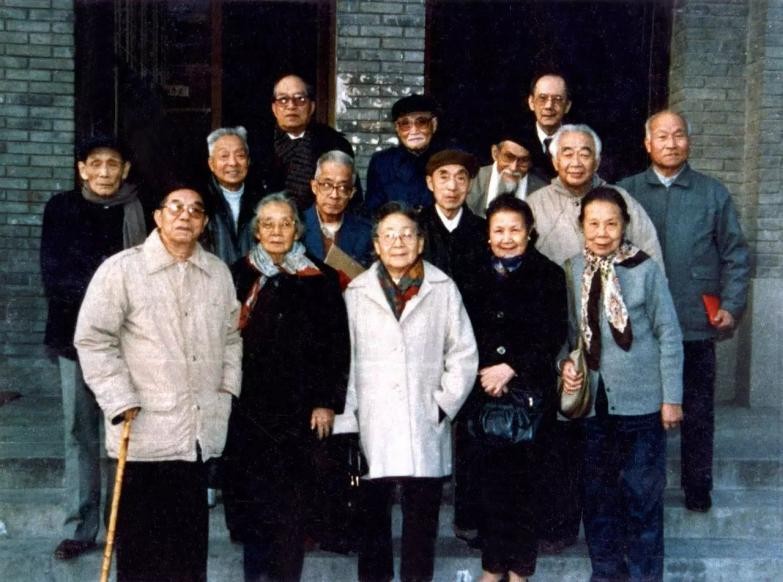 赵丹与叶露茜的儿女现在都在哪里,赵丹与叶露茜的坎坷人生视频