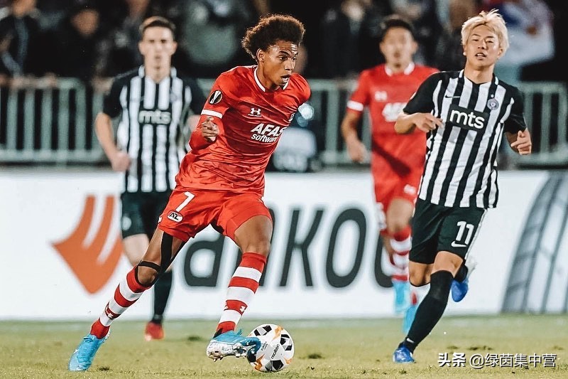 斯滕斯足球,荷兰十大新星斯滕斯