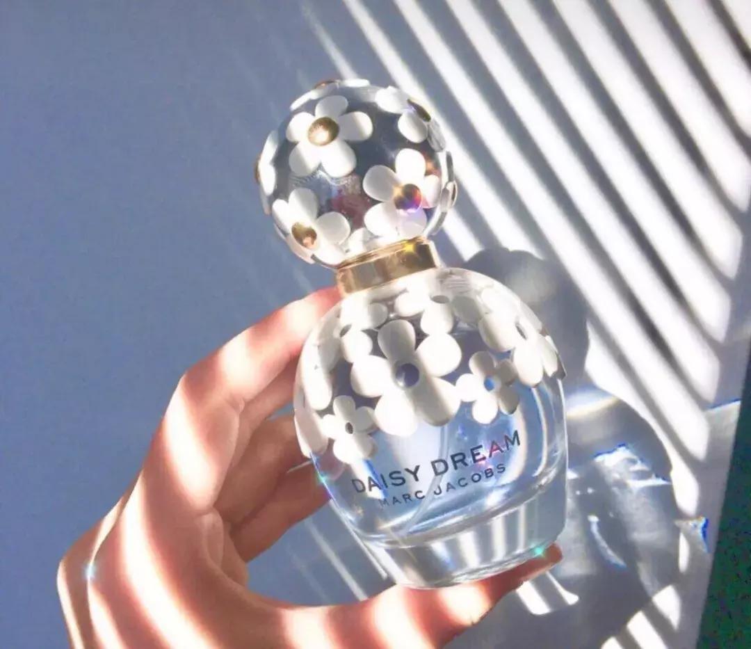 男生脱单神器香水,必入的三款香水