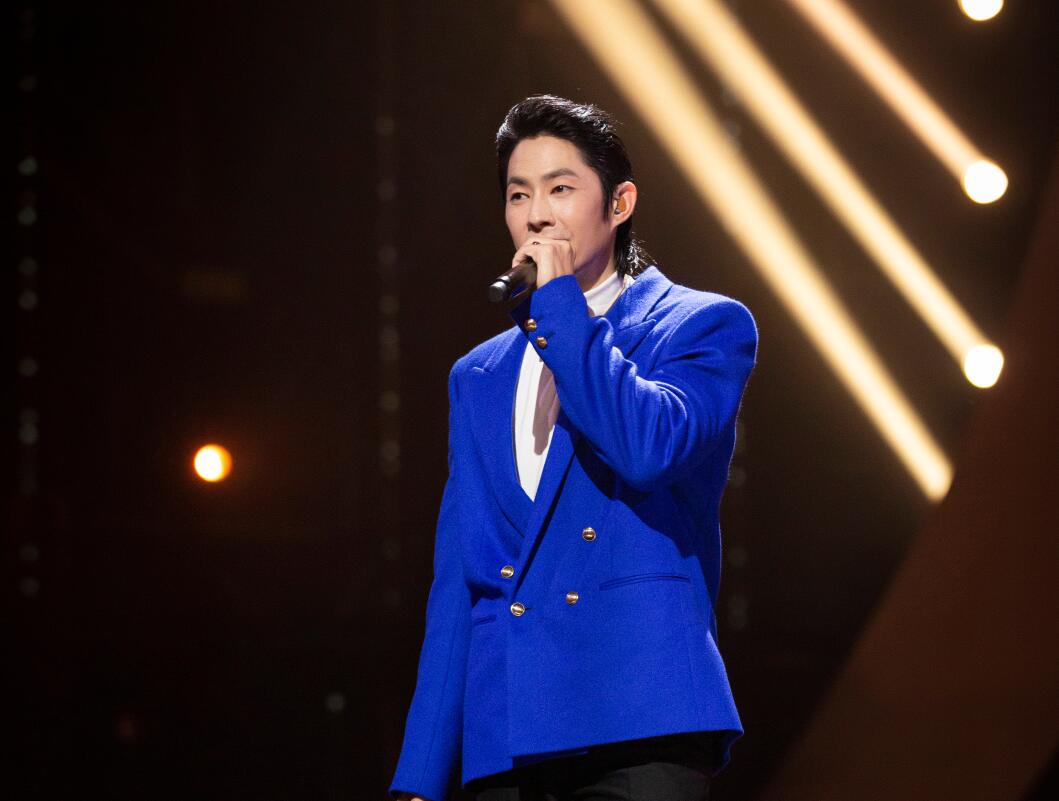 张卫健组追光吧,追光吧张卫健三个热搜