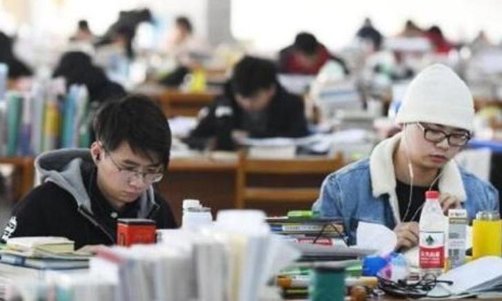 学硕和专硕难度差距大么,学硕和专硕的差距有多大