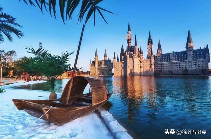 喷饭！观音有莲哪吒有家了，恒大足球场被戏称亿建莲！