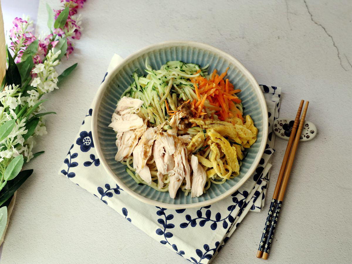 凉拌鸡丝的正确做法,怎么凉拌鸡丝好吃又嫩