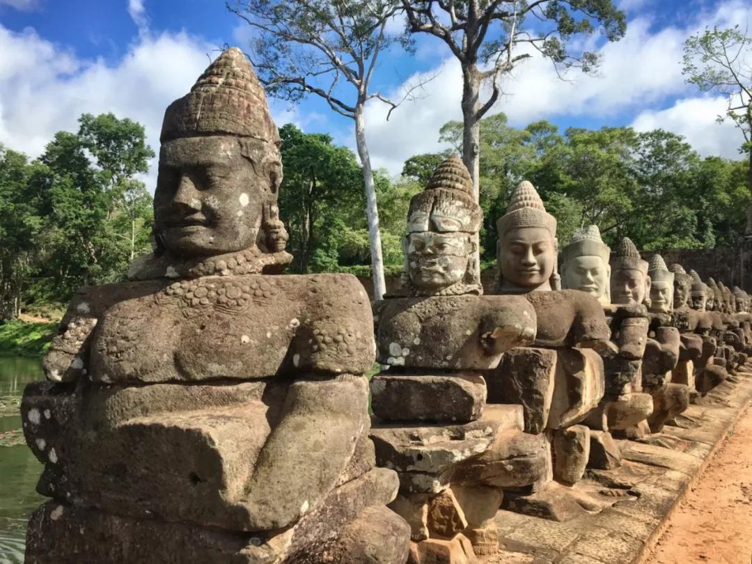 等疫情结束了和我一起去旅游吧,等疫情结束了我就带你去玩