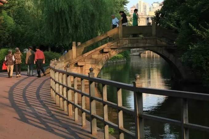 上海旅游交通攻略,上海交通方便的旅游景点