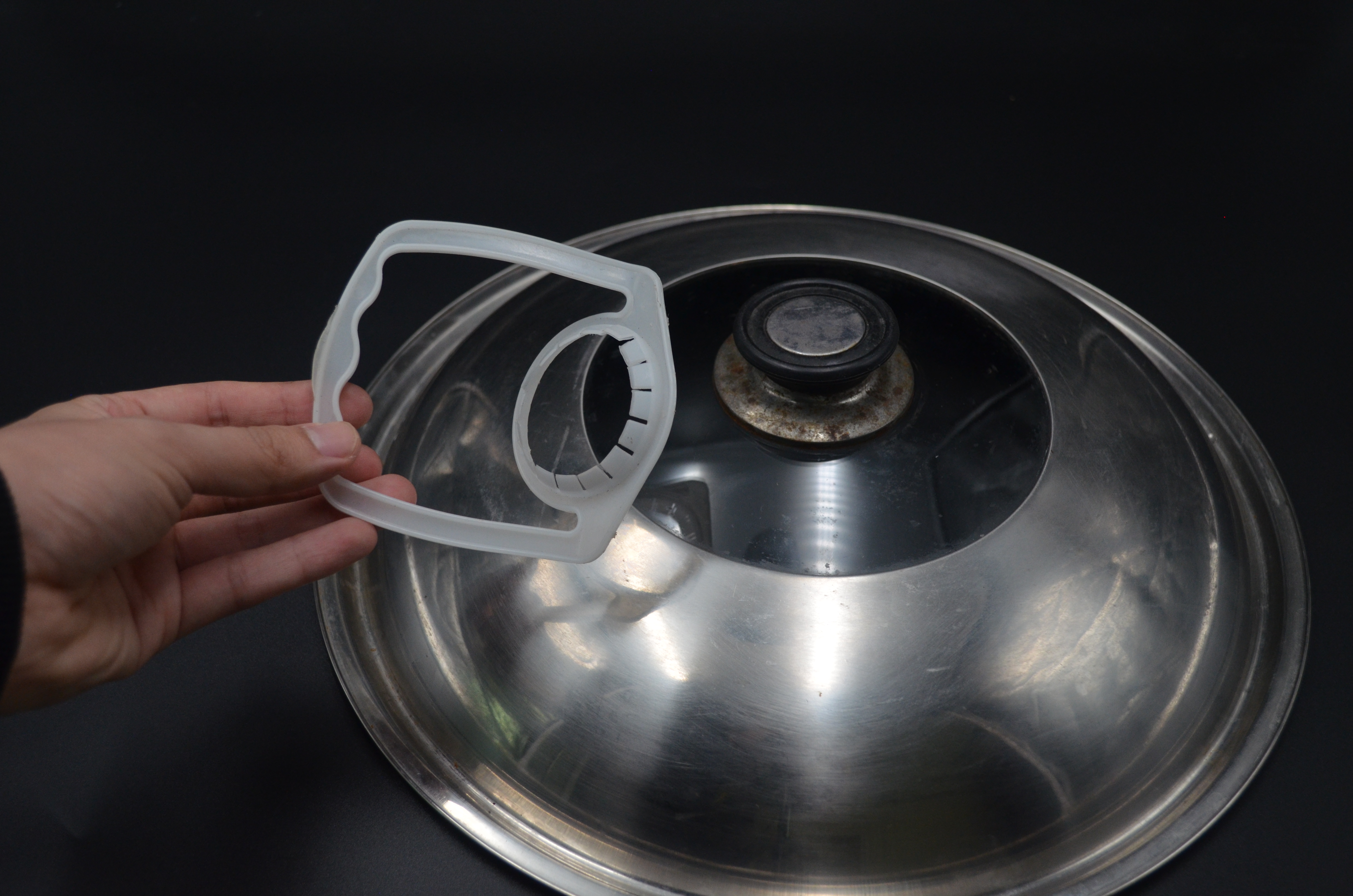 锅盖手柄坏了怎样能做好,锅盖把手坏了不用愁