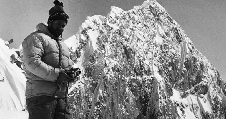 moncler羽绒服国外代言明星,moncler一件羽绒服可以穿几年