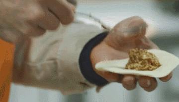 靠卖包子一年就赚了10个亿,只卖包子一天能卖多少钱