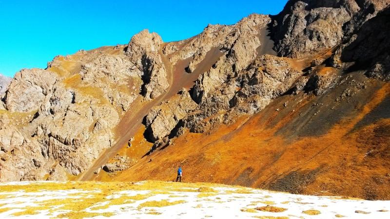 带上UL从狼塔C回家