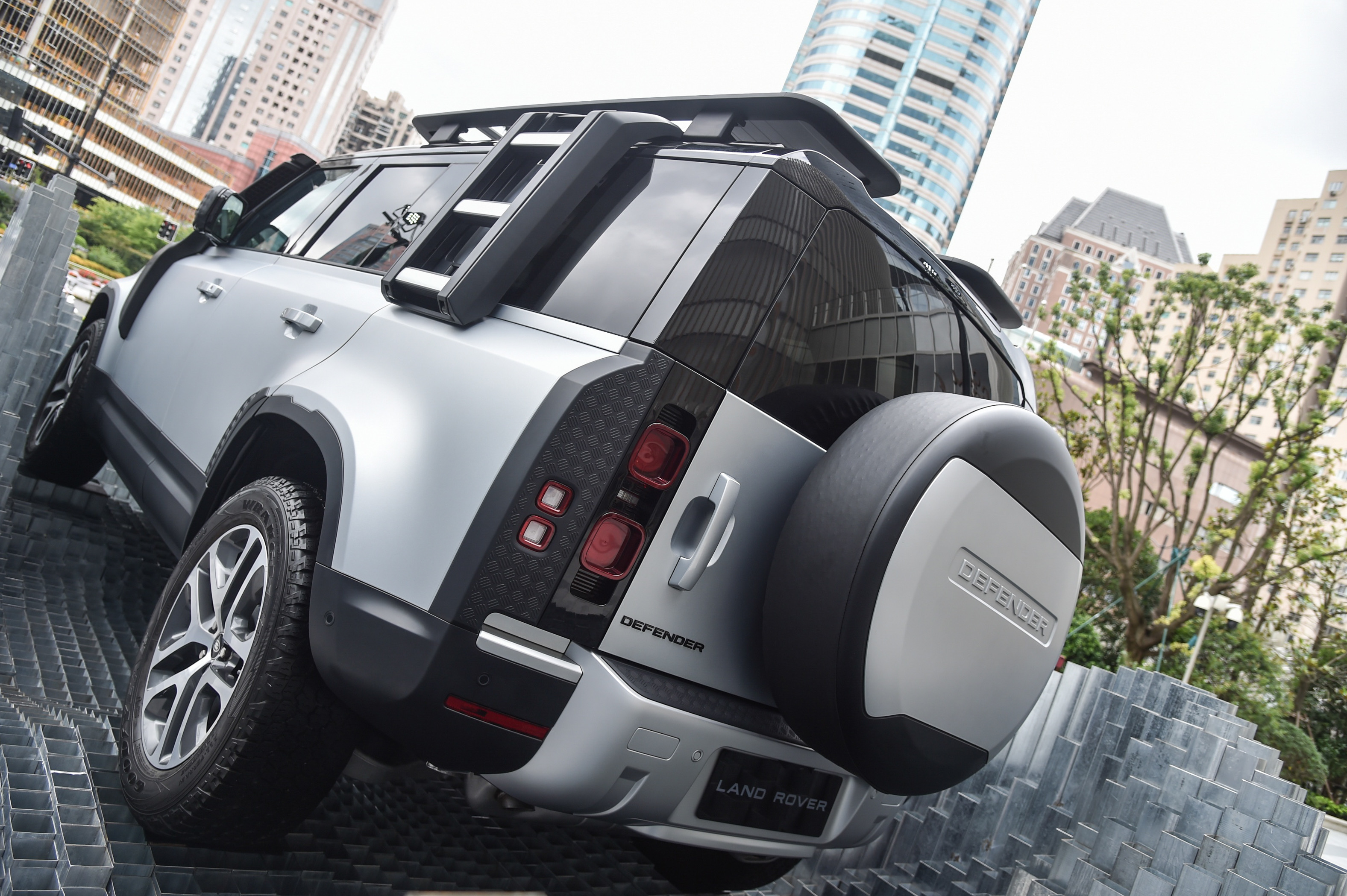 沉浸式体验路虎卫士旅行,深度体验路虎卫士