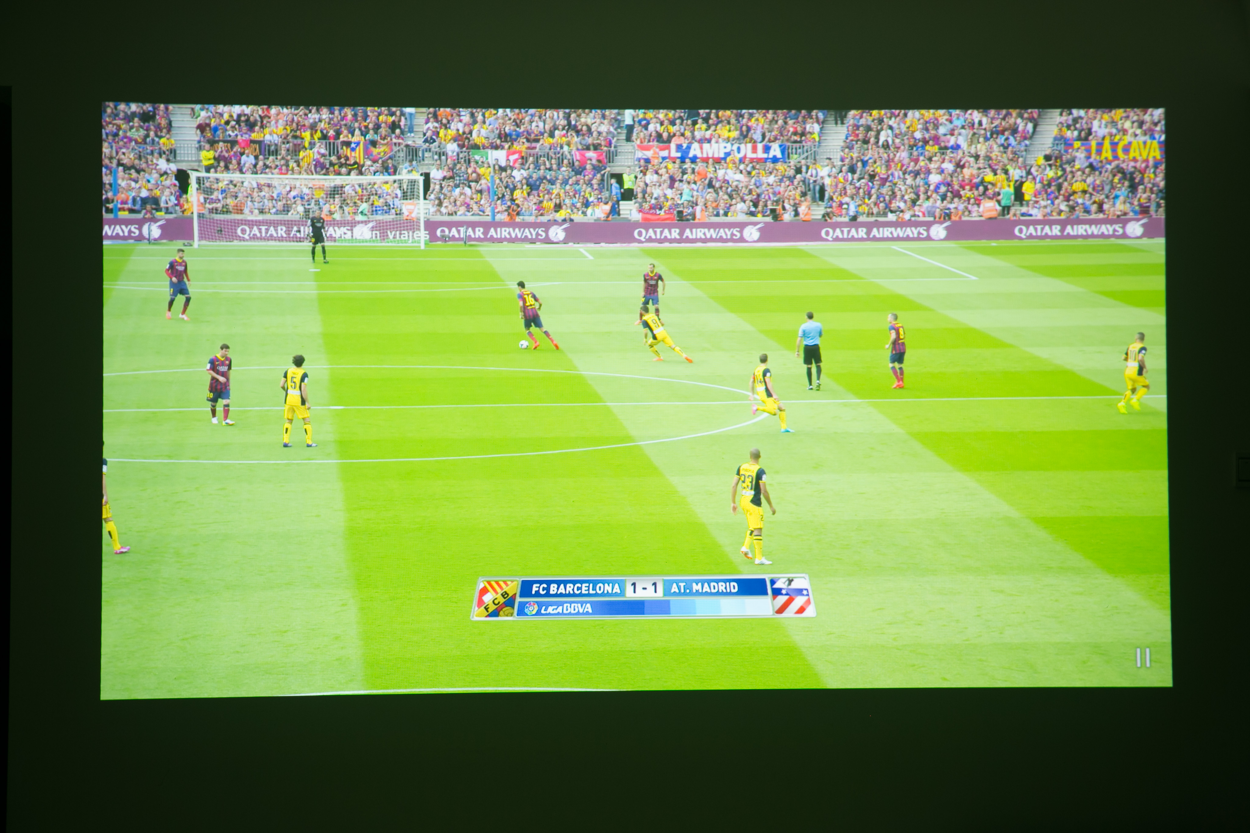 4k投影看1080p效果,全面屏对比