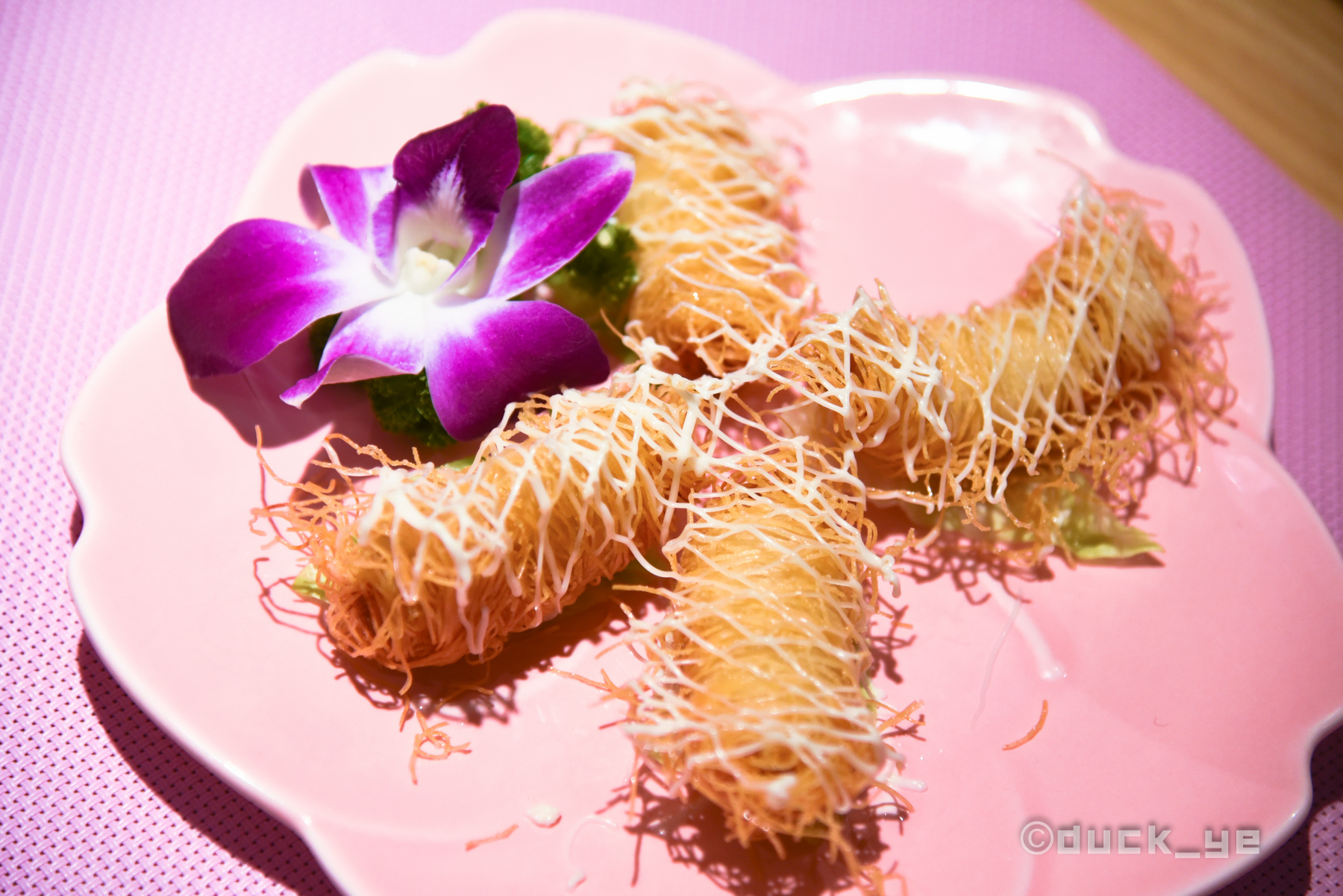 厦门镇邦路上粉嫩日式小店，店名让人忘不了，创意日式盖饭超赞