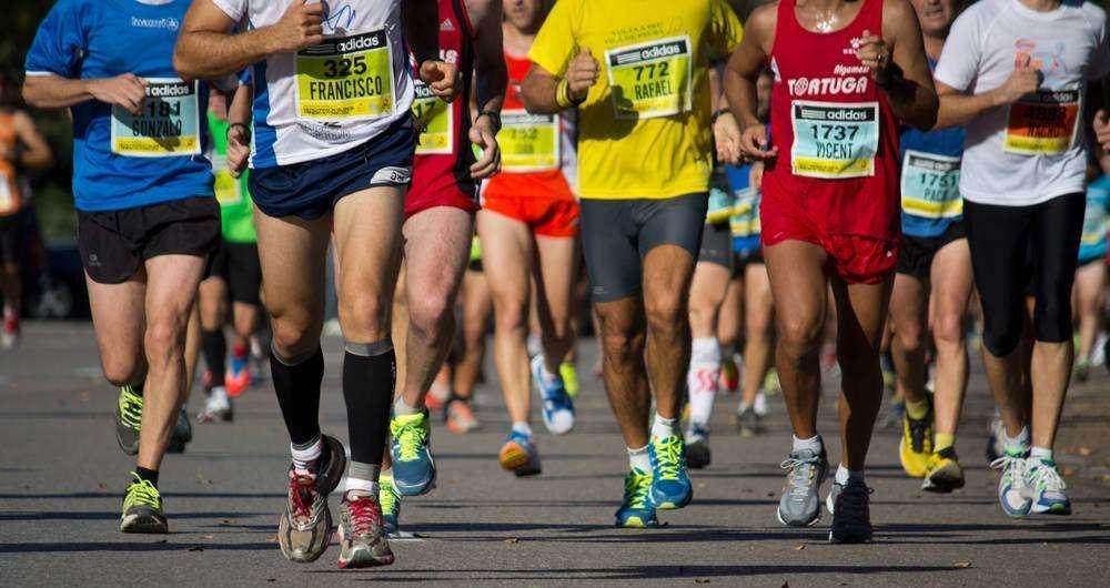 马拉松抽筋如何在行进中恢复,跑半程马拉松为什么总容易抽筋