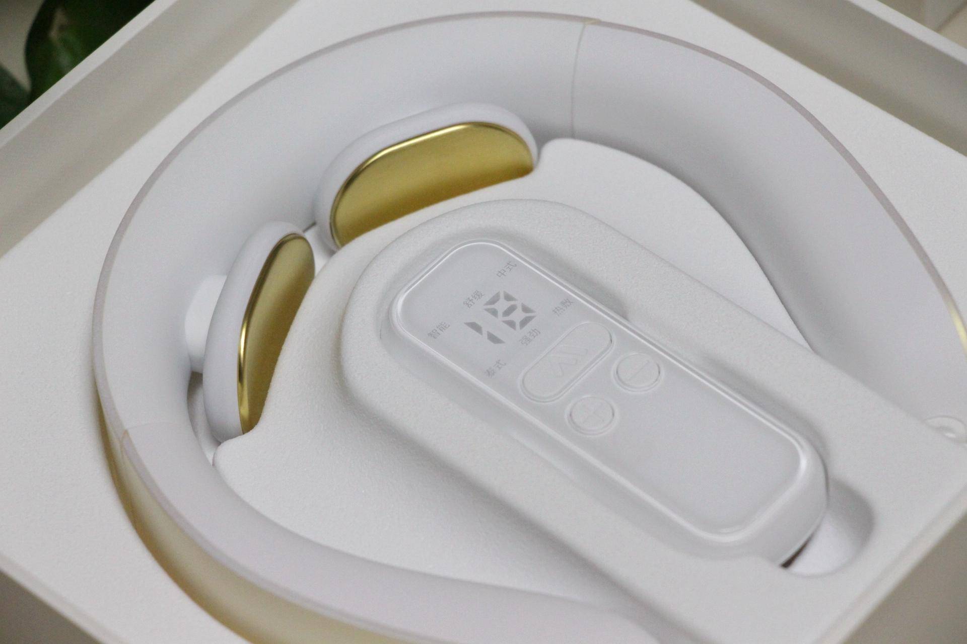 15档力度调节，缓解你颈部酸痛：图拉斯颈部按摩仪体验