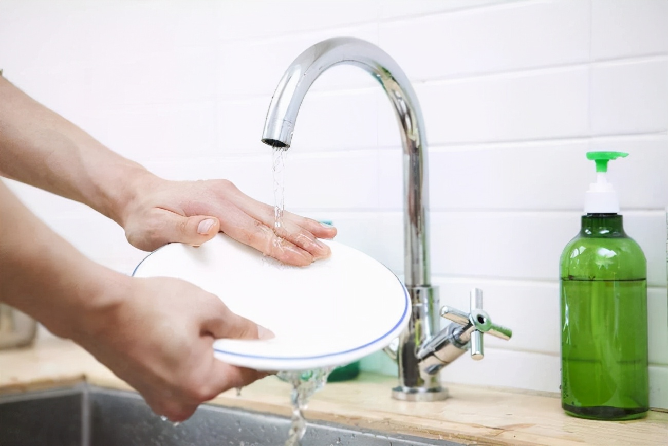 洗洁精的危害你了解吗,洗洁精的危害到底有多大