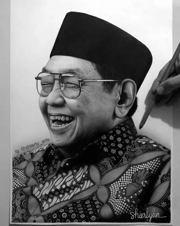 她画的素描比本人还美！比照片还真实，24万网友已被她征服