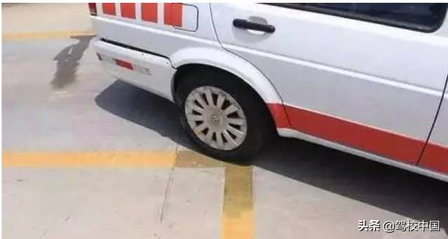 科目二倒车入库技巧与方法详解,科目二倒车入库技巧讲解简单易懂