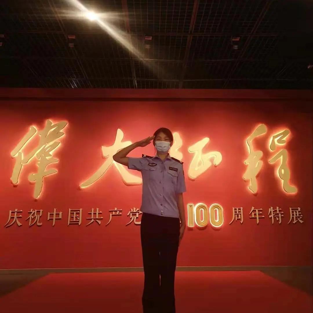 八一建军节致敬子弟兵,八一建军节向同志致敬