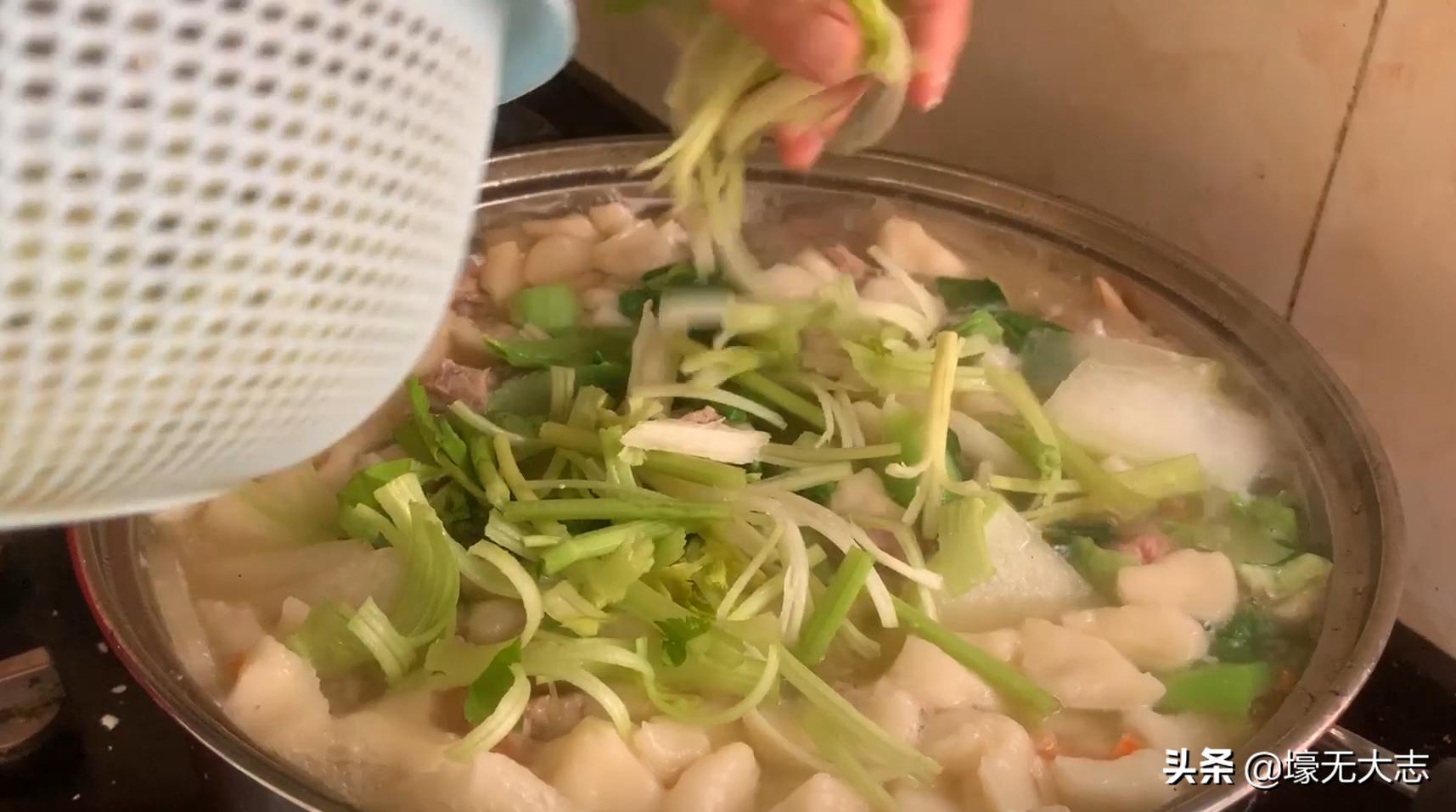 广州地道老字号小吃粥,广州花都特色烧骨粥