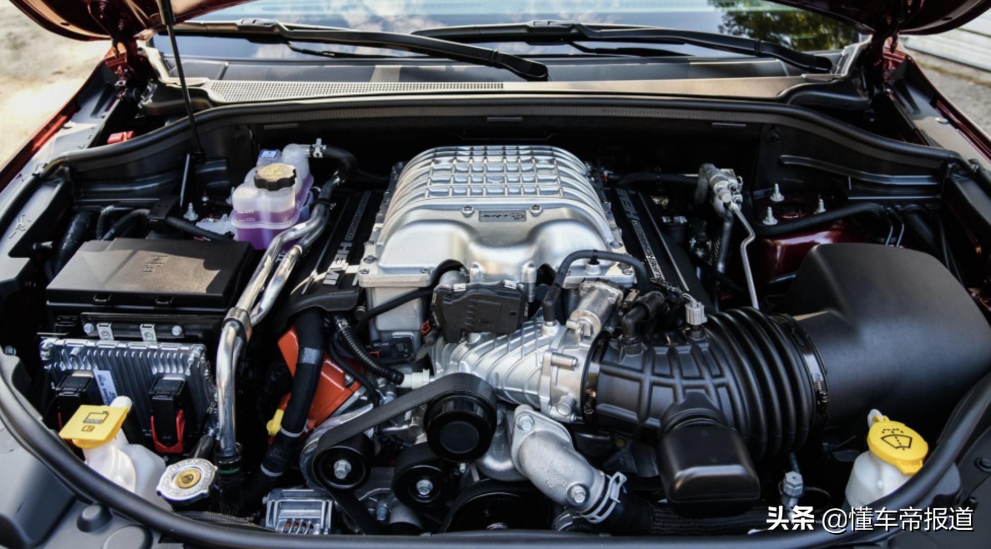 jeep大切诺基trackhawk707马力,最后的性能车