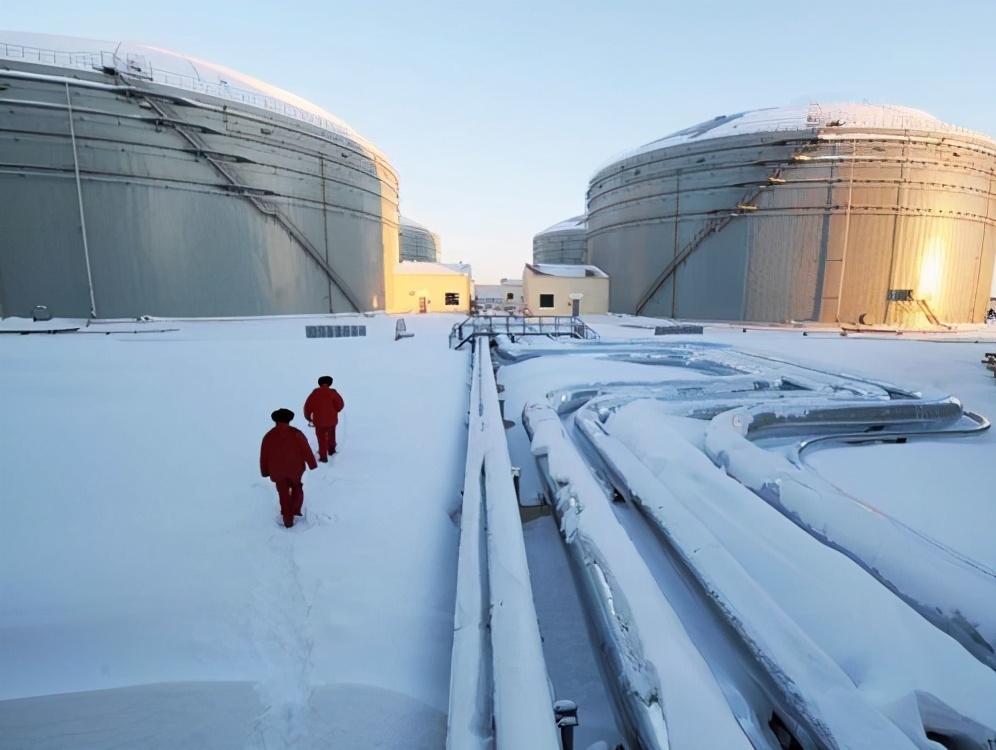 中国购俄罗斯石油按什么价格 (俄罗斯石油也是用美元结算吗)